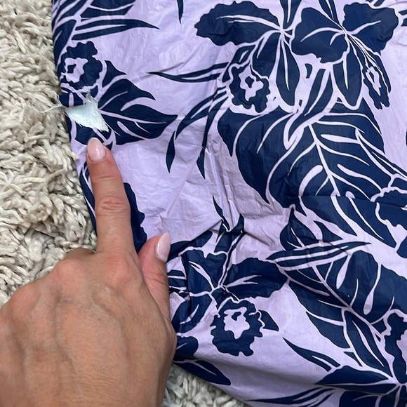 Aloha Collection Tote - Picture 3 of 7